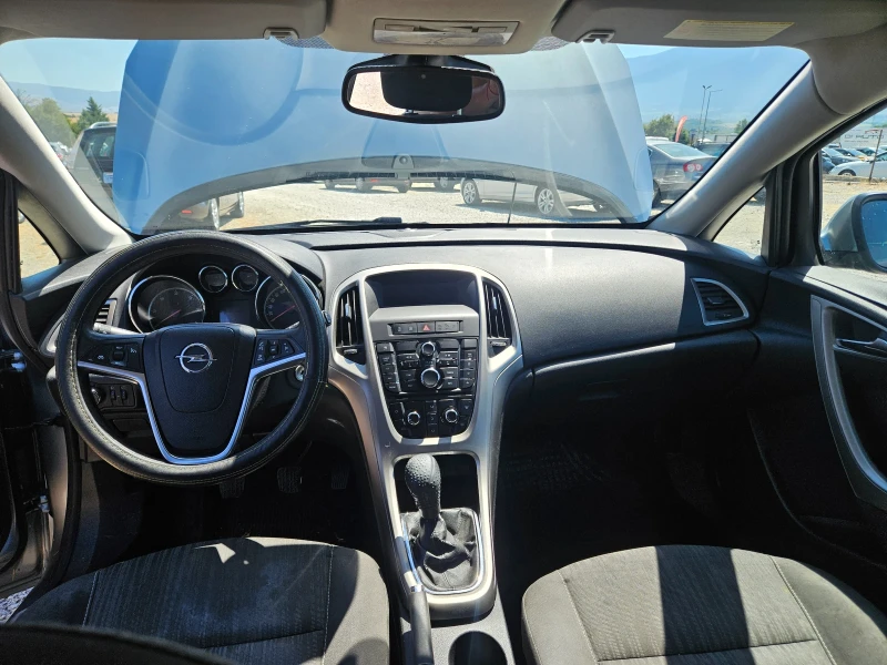 Opel Astra 1.7 дизел, 2011г., снимка 5 - Автомобили и джипове - 53199268