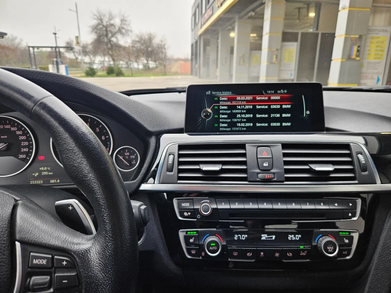 BMW 330 e M Performance, снимка 16 - Автомобили и джипове - 52532281