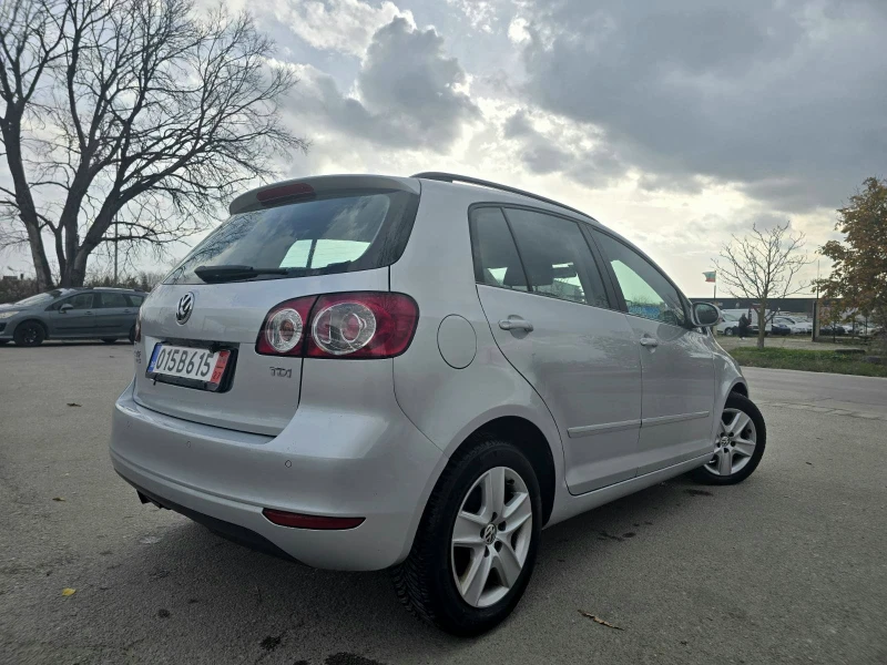 VW Golf Plus АВТОМАТ/КОЛЕДНА ПРОМОЦИЯ/КАМЕРА/NAVI, снимка 6 - Автомобили и джипове - 52735943