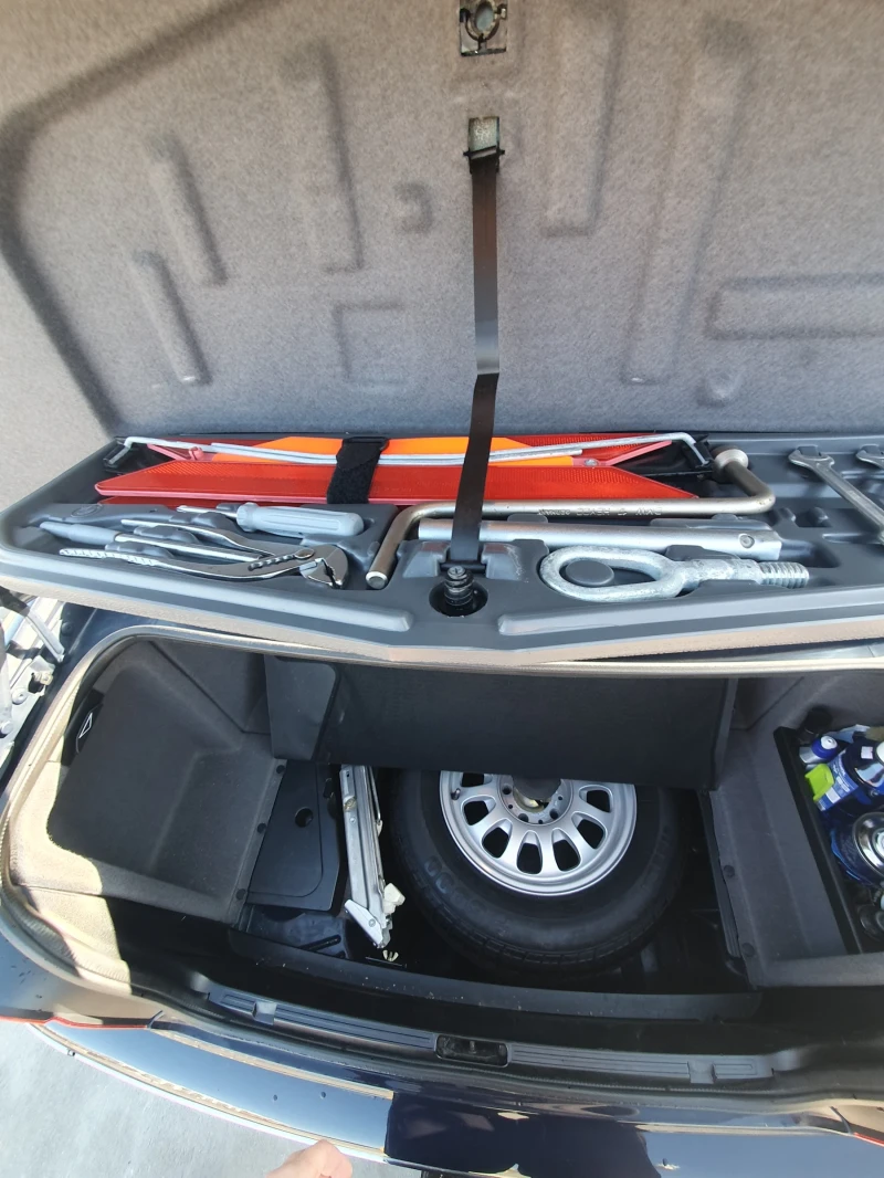 BMW 520, снимка 8 - Автомобили и джипове - 52802531