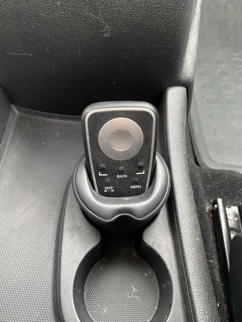 Renault Scenic 1.5dci, снимка 14 - Автомобили и джипове - 52868314