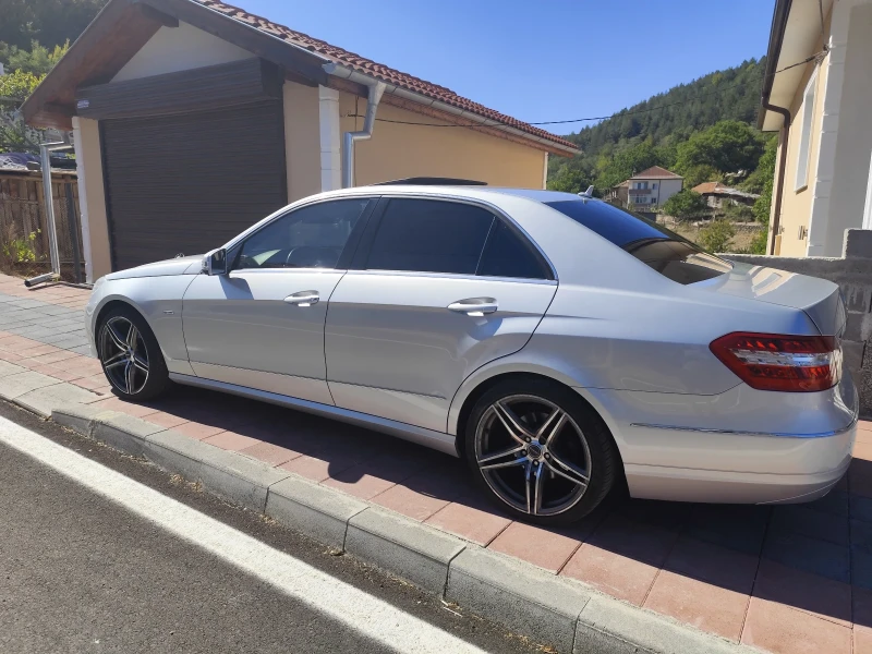 Mercedes-Benz E 350, снимка 4 - Автомобили и джипове - 52900479