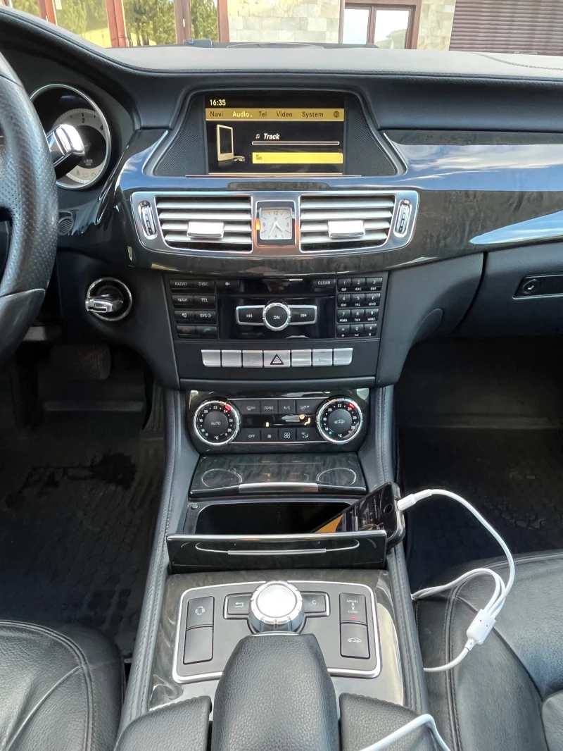 Mercedes-Benz CLS 350 CDI 4matic 265hp, снимка 11 - Автомобили и джипове - 53501197