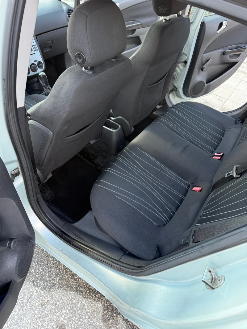 Opel Corsa 1.2 нов внос топ състояние, снимка 12 - Автомобили и джипове - 53582839