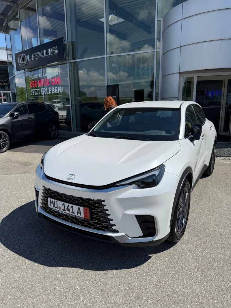 Lexus LBX FWD Elegant | Кожа | Бяла перла | Налична!!! - 64950 лв. - 70138080 | Car24.bg
