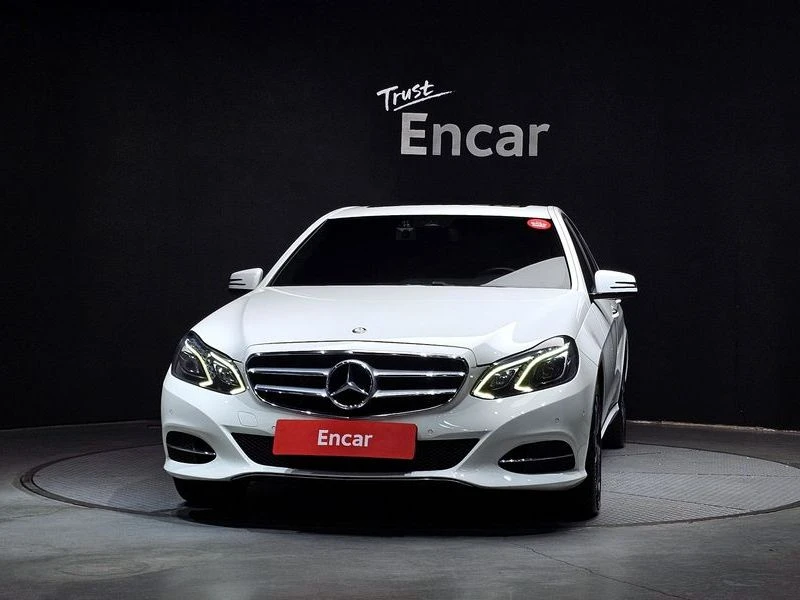 Mercedes-Benz E 220 E220 Bluetec Avantgarde| 170к.с., снимка 3 - Автомобили и джипове - 55843384