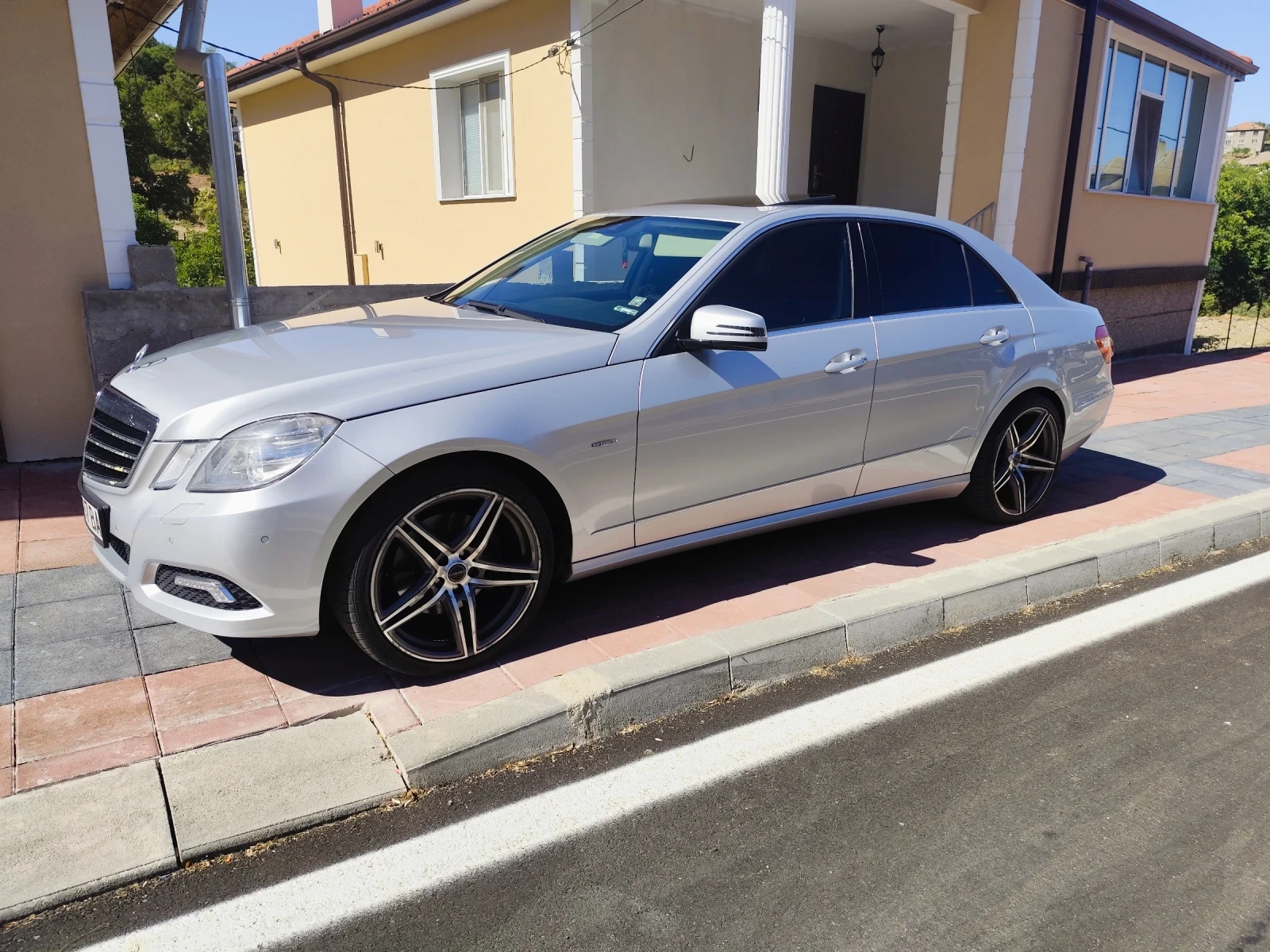 Mercedes-Benz E 350, снимка 1