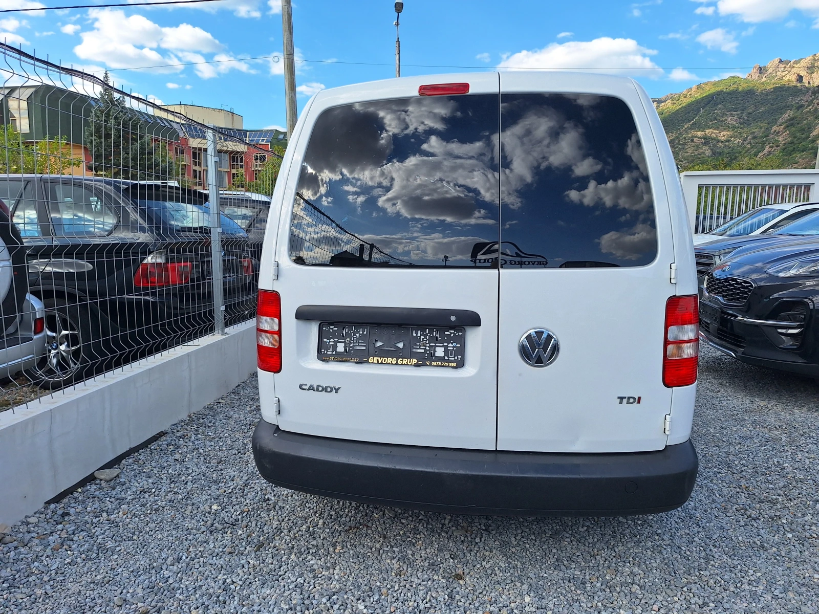 VW Caddy 1.6TDI MAXI - изображение 6