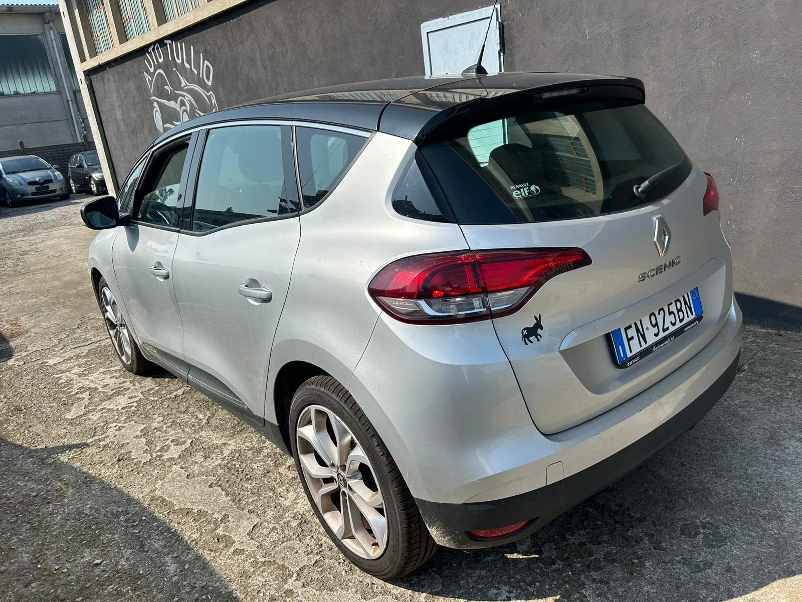 Renault Scenic 1.5DCi Automatic  - изображение 5