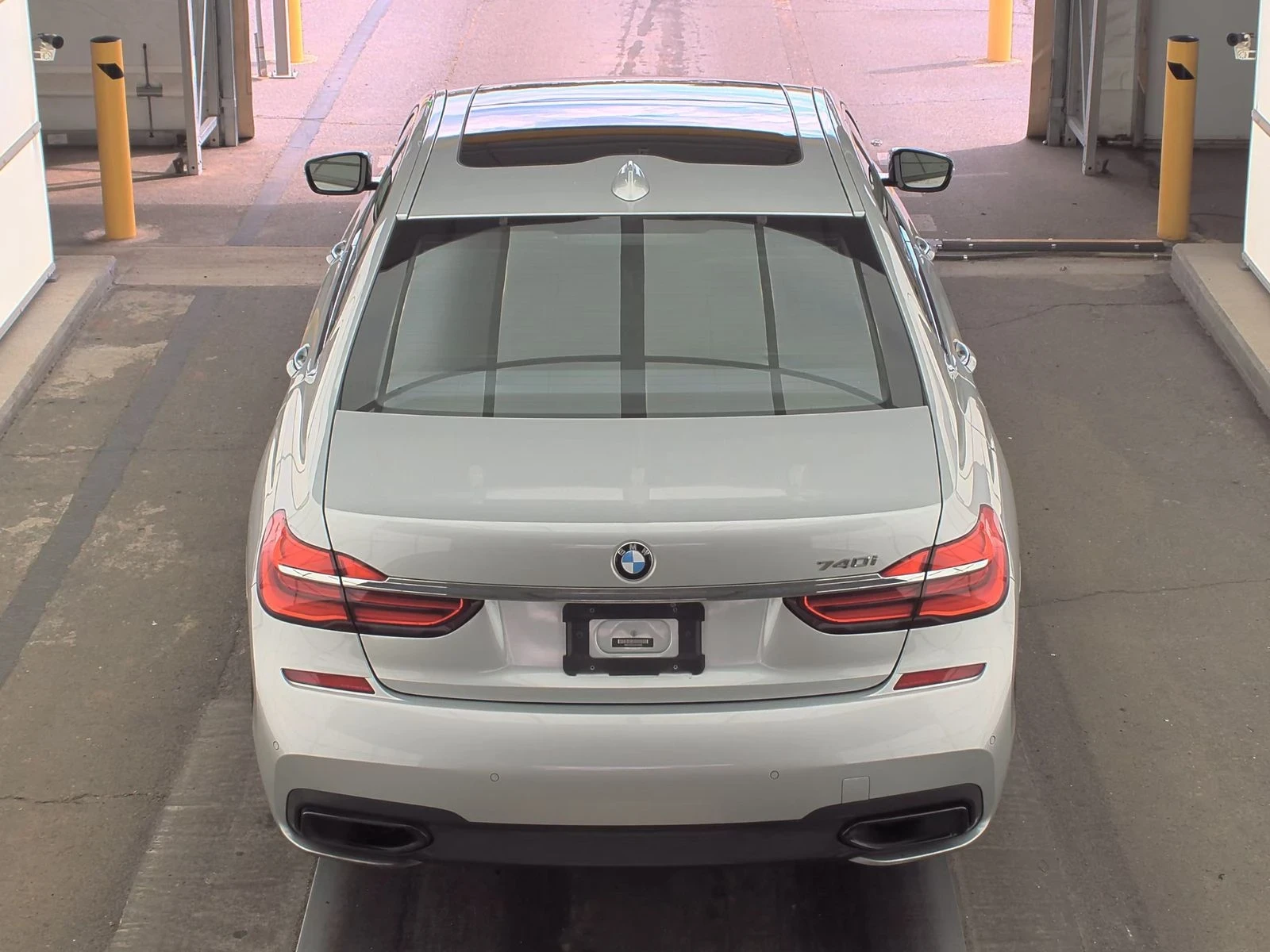 BMW 740  - изображение 3