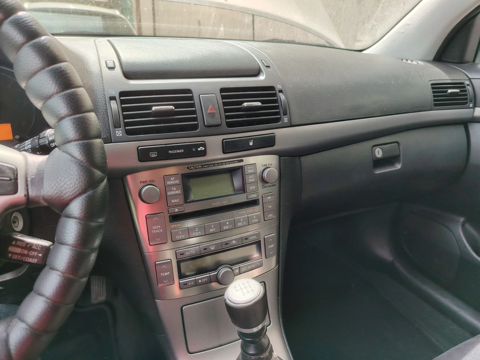 Toyota Avensis  - изображение 7