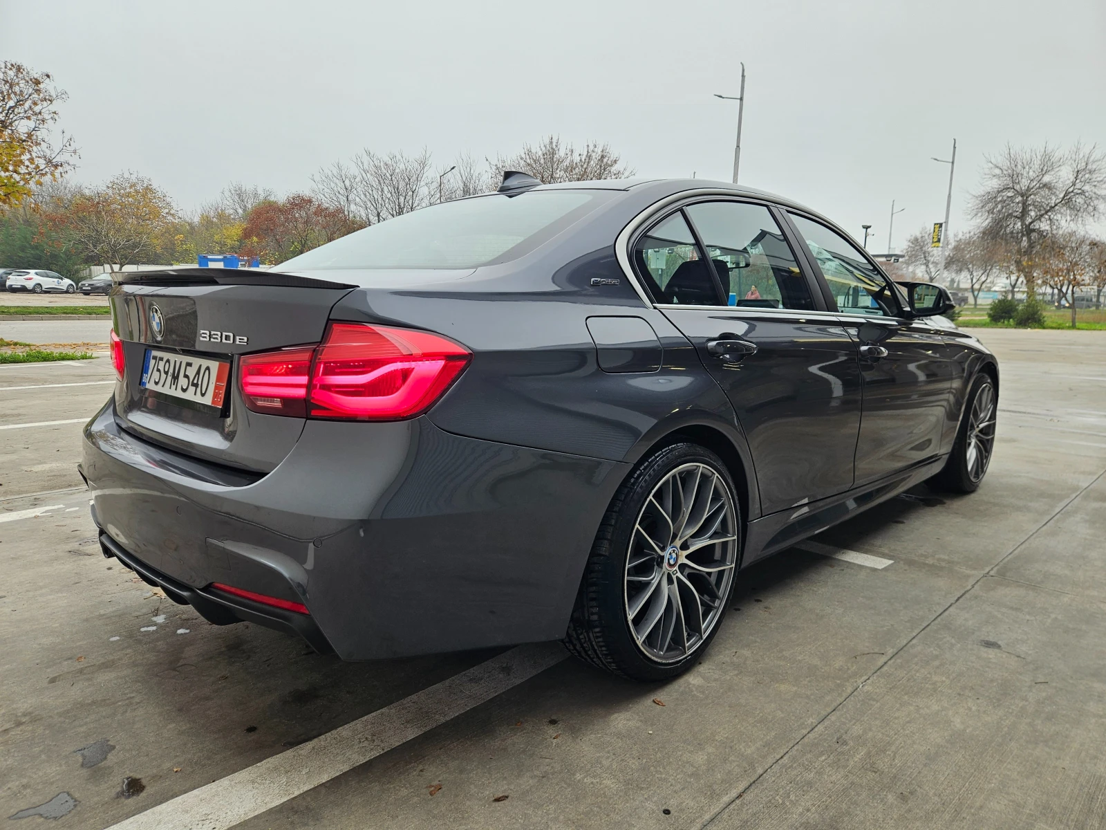 BMW 330 e M Performance | Mobile.bg   5