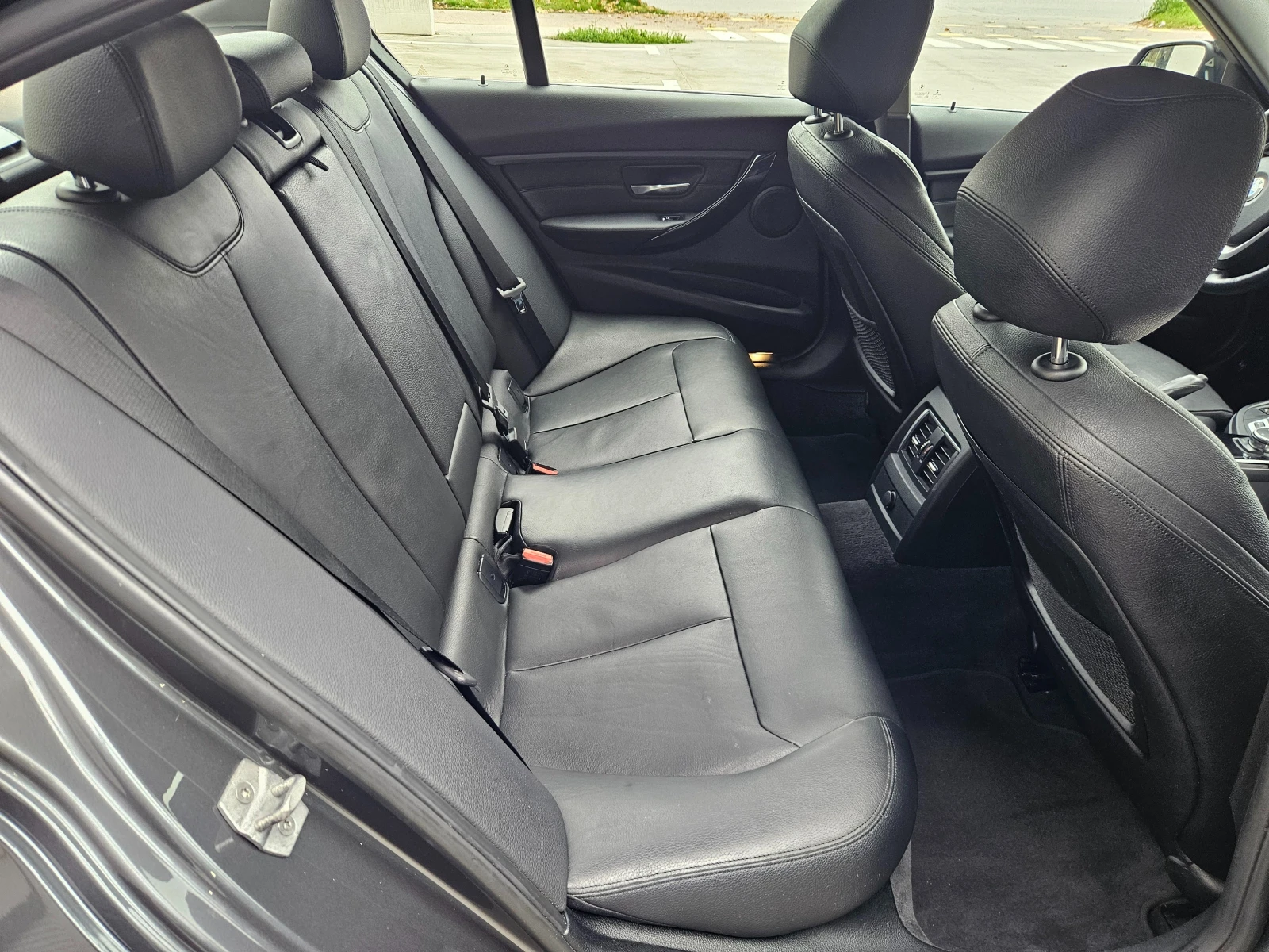 BMW 330 e M Performance | Mobile.bg   13