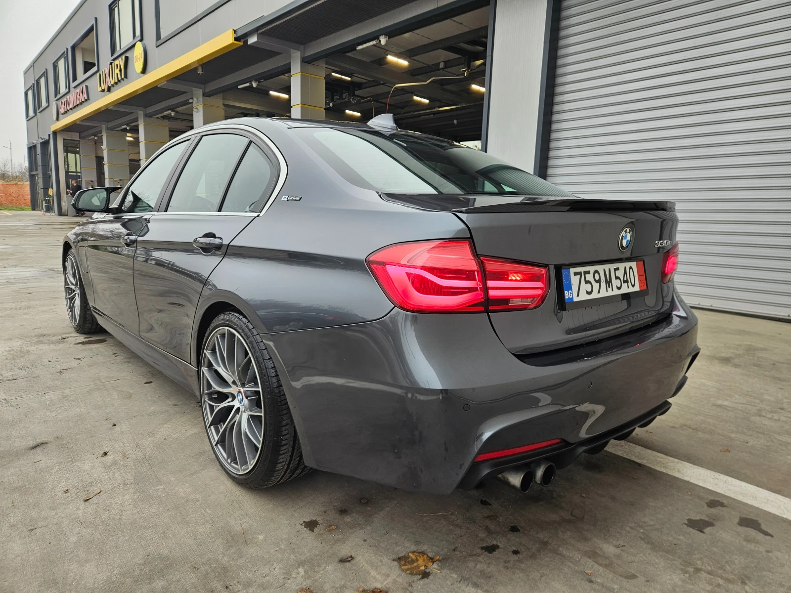 BMW 330 e M Performance | Mobile.bg   7