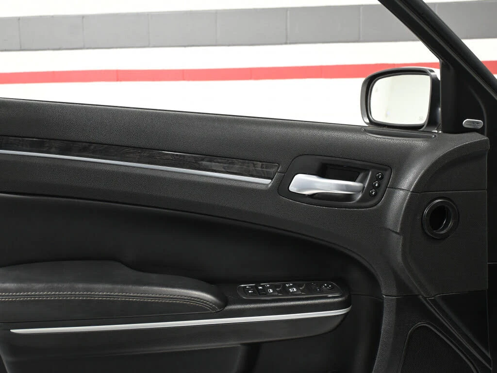 Chrysler 300m Touring* L* AWD* АВТОКРЕДИТ* (ЦЕНА ДО БГ)*  - изображение 9