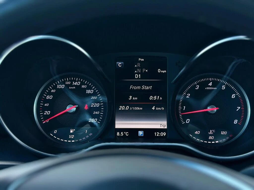 Mercedes-Benz C 300 4 MATIC * АвтоКредит (ЦЕНА ДО БГ), снимка 8 - Автомобили и джипове - 53724727