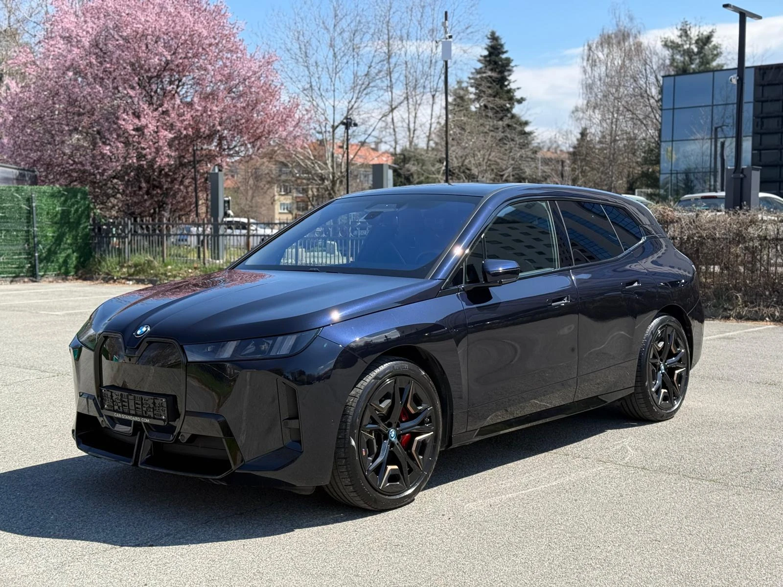 BMW iX xDrive 60i M Sport Facelift Налична