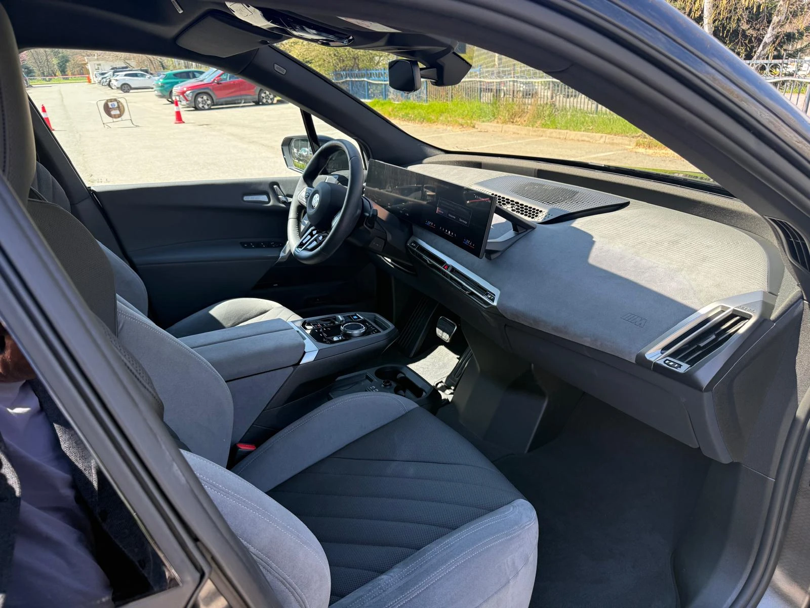 BMW iX xDrive 60i M Sport Facelift ������� | Mobile.bg � ����������� 12