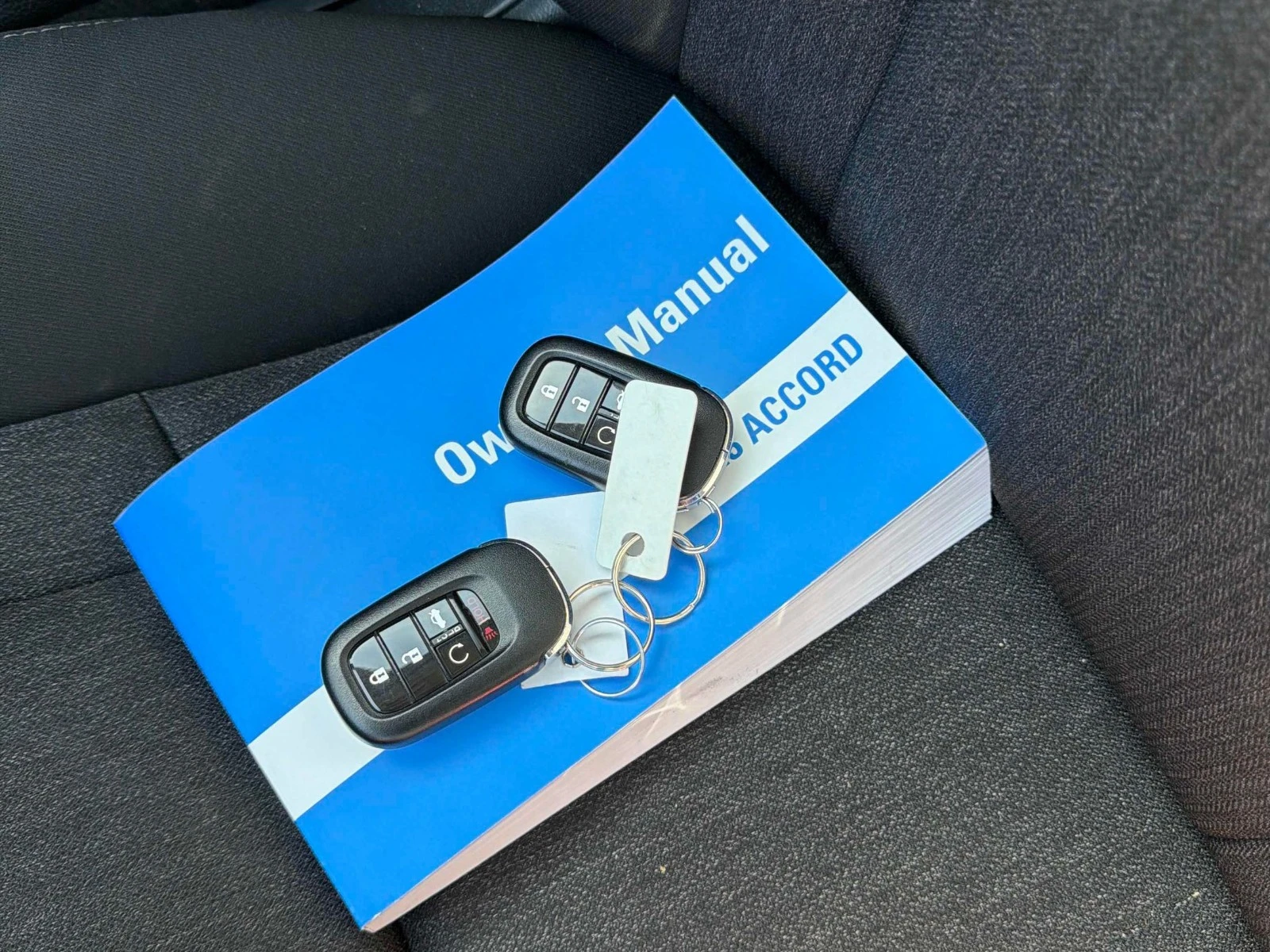 Honda Accord EX/Adaptive Cruise Control/Keyless/Blind Spot, снимка 16 - Автомобили и джипове - 54336614