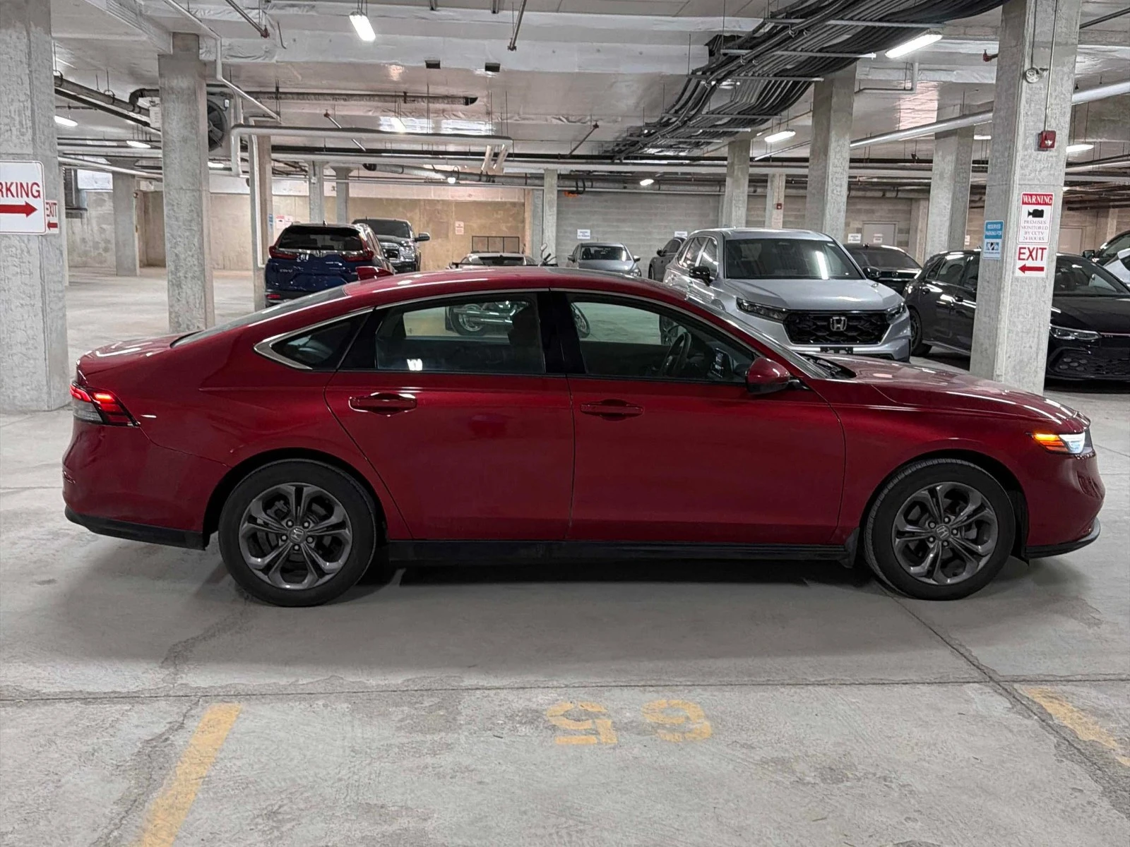 Honda Accord EX/Adaptive Cruise Control/Keyless/Blind Spot, снимка 9 - Автомобили и джипове - 54336614