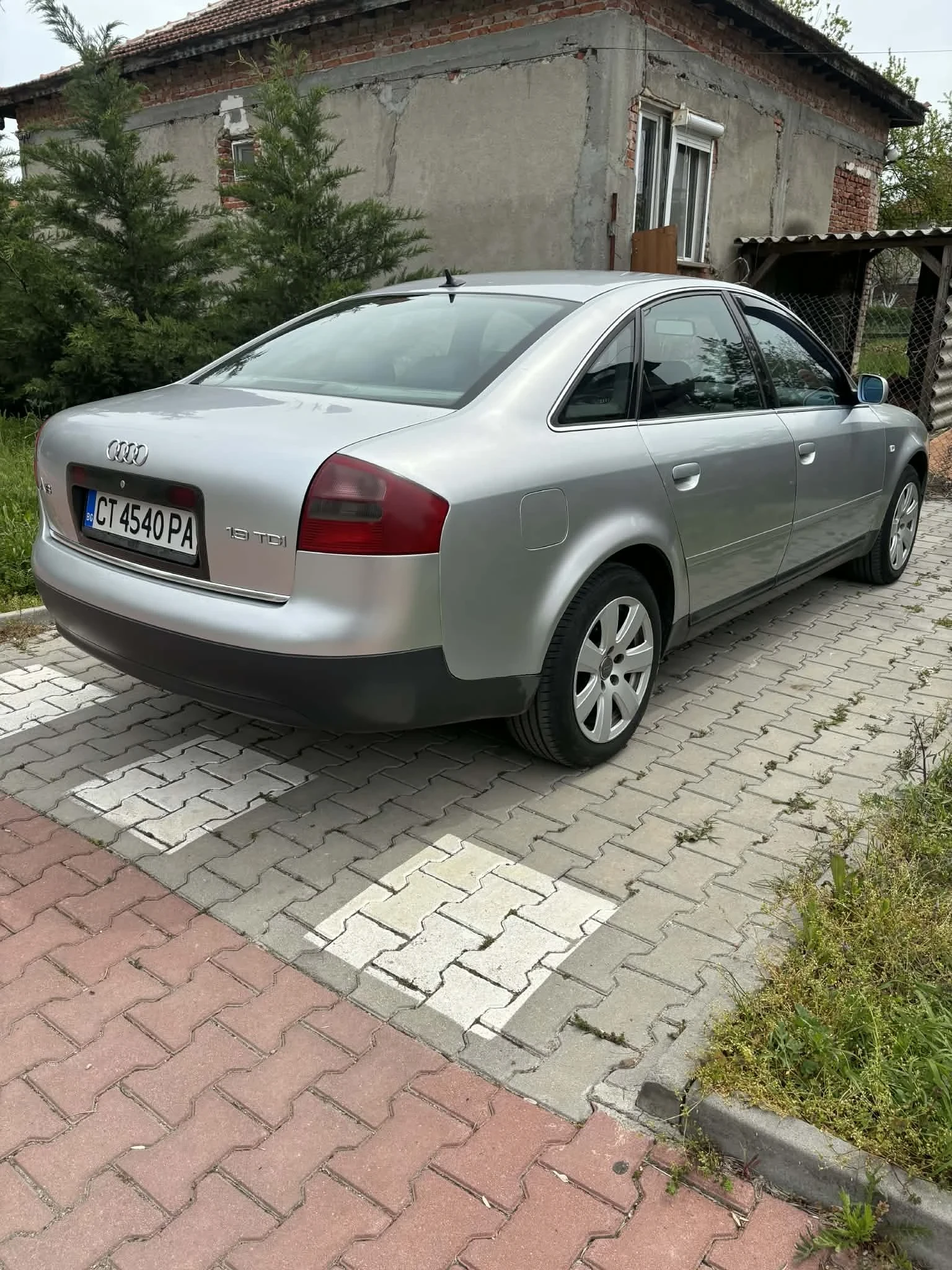 Audi A6 1.9 TDI, снимка 4 - Автомобили и джипове - 54356688