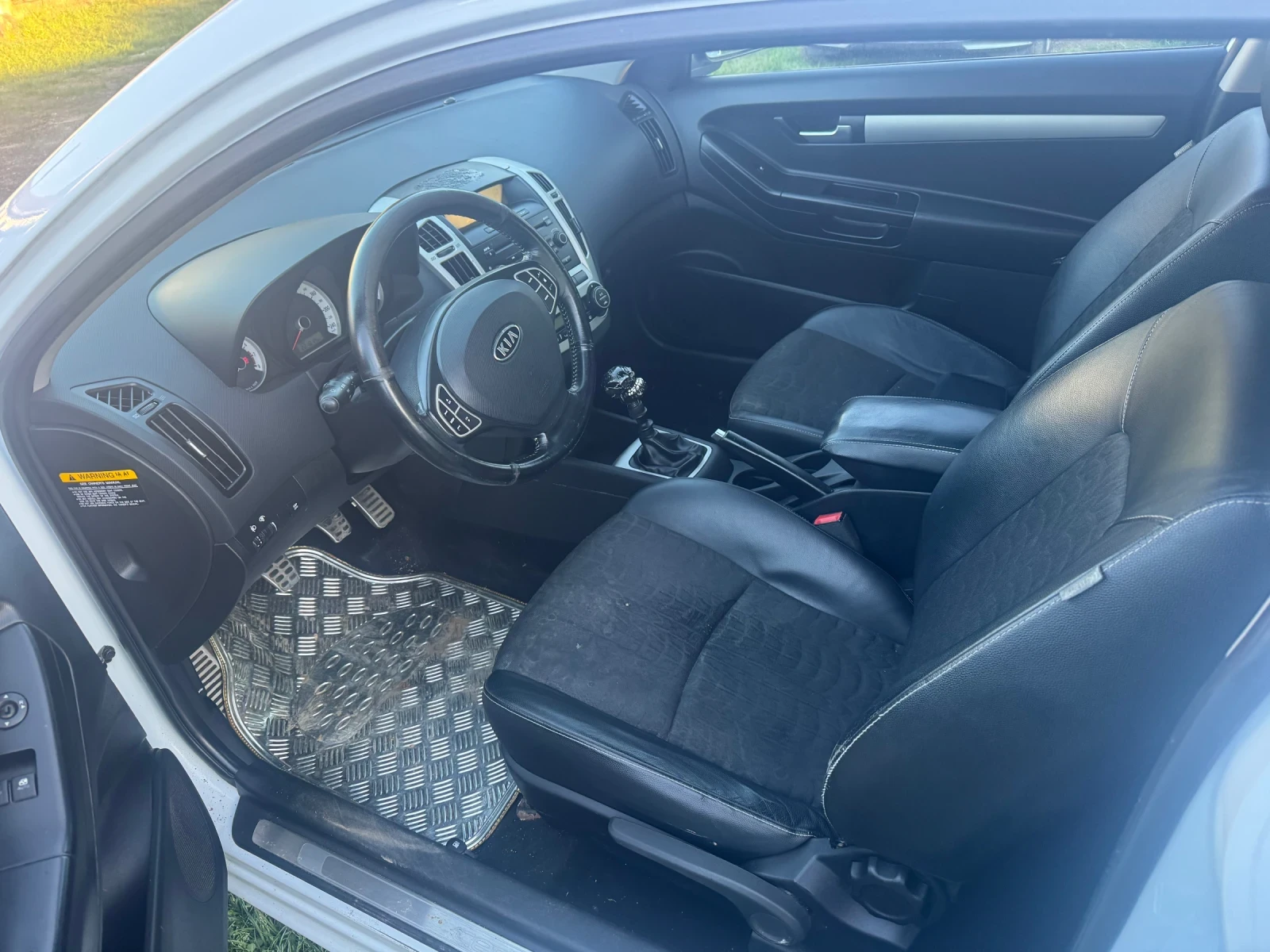 Kia Ceed 1.6i Klima, снимка 6 - Автомобили и джипове - 54556423