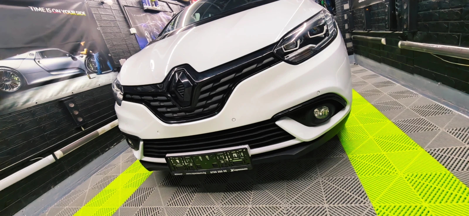 Renault Scenic 1.5 dciLEDnavi, снимка 15 - Автомобили и джипове - 55163536