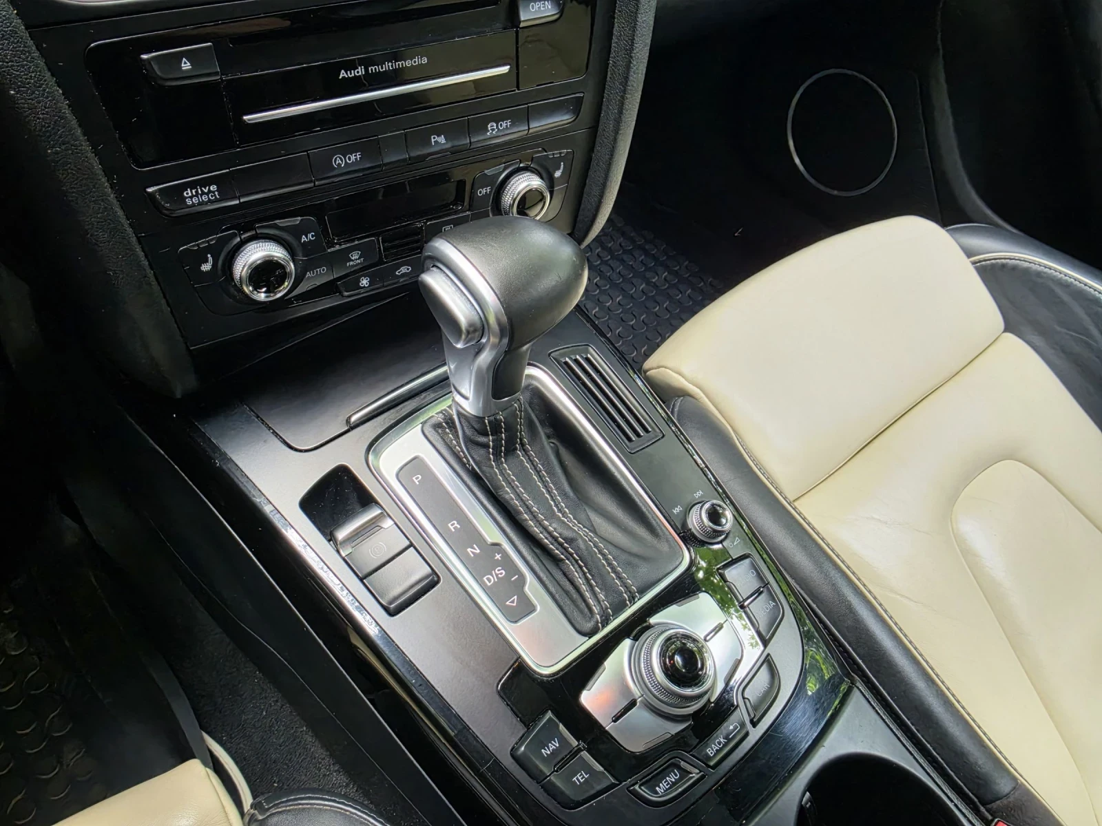 Audi A4 S-line, снимка 7 - Автомобили и джипове - 54737992
