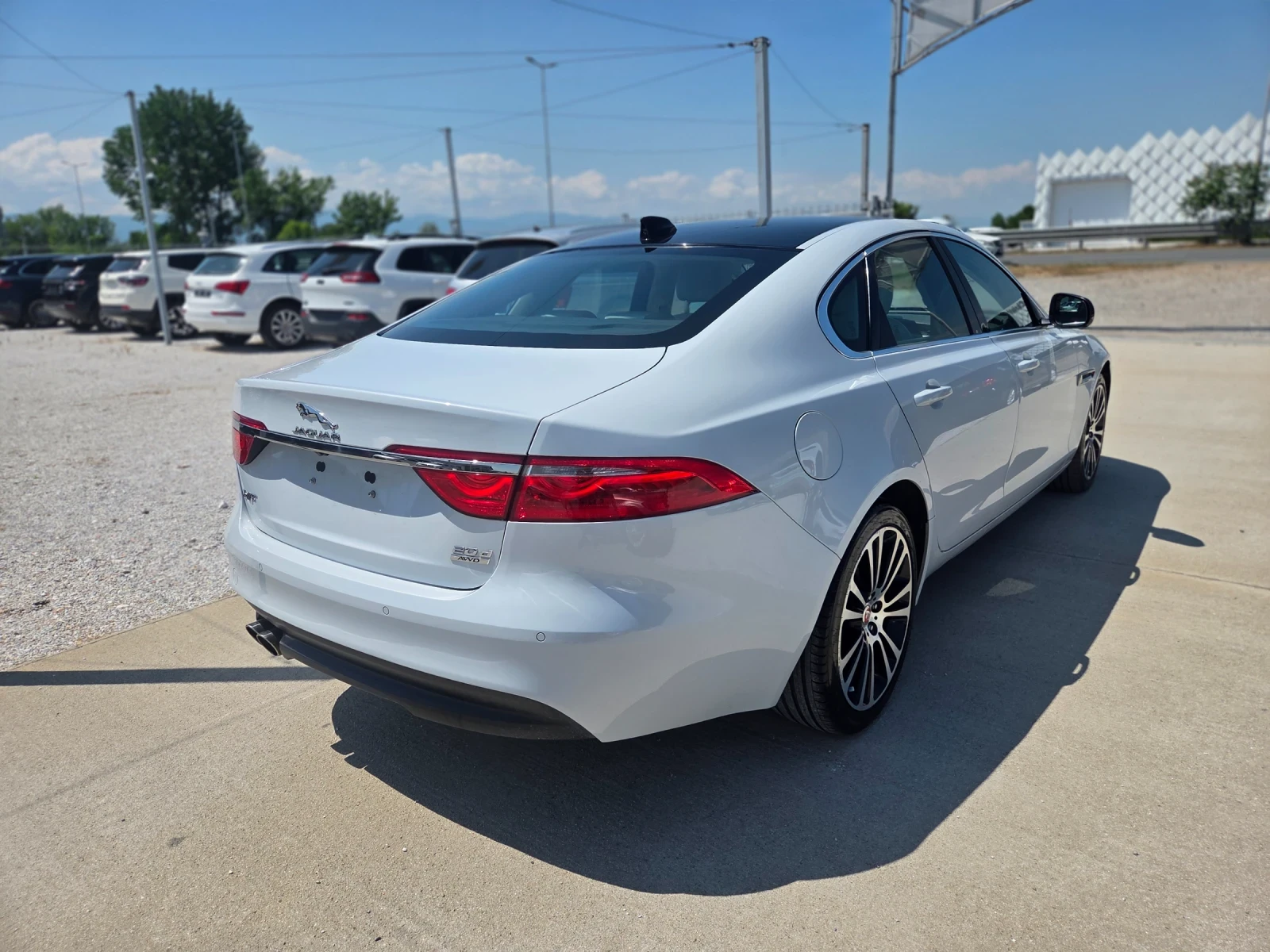 Jaguar Xf 2.0TDi/E6/   4-4/NAVI/FULL MAX, снимка 3 - Автомобили и джипове - 55071634