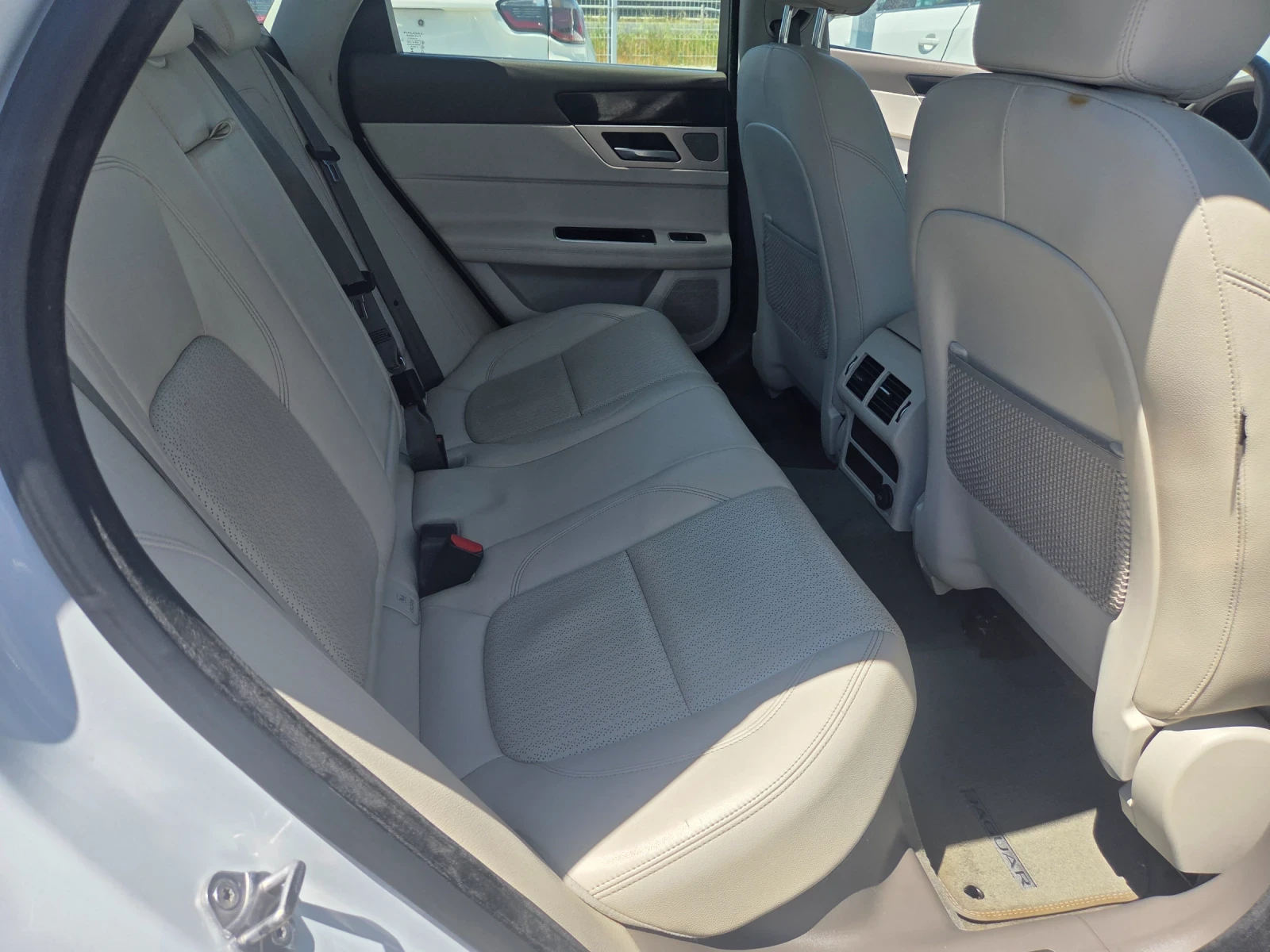Jaguar Xf 2.0TDi/E6/   4-4/NAVI/FULL MAX, снимка 8 - Автомобили и джипове - 55071634