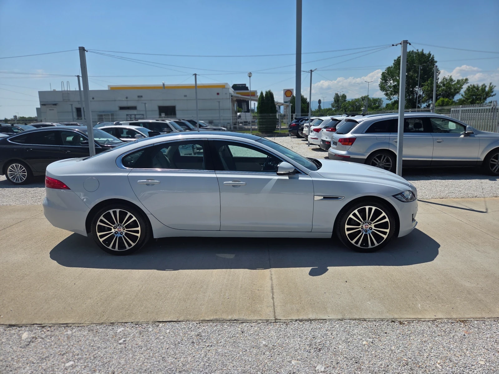 Jaguar Xf 2.0TDi/E6/   4-4/NAVI/FULL MAX, снимка 2 - Автомобили и джипове - 55071634