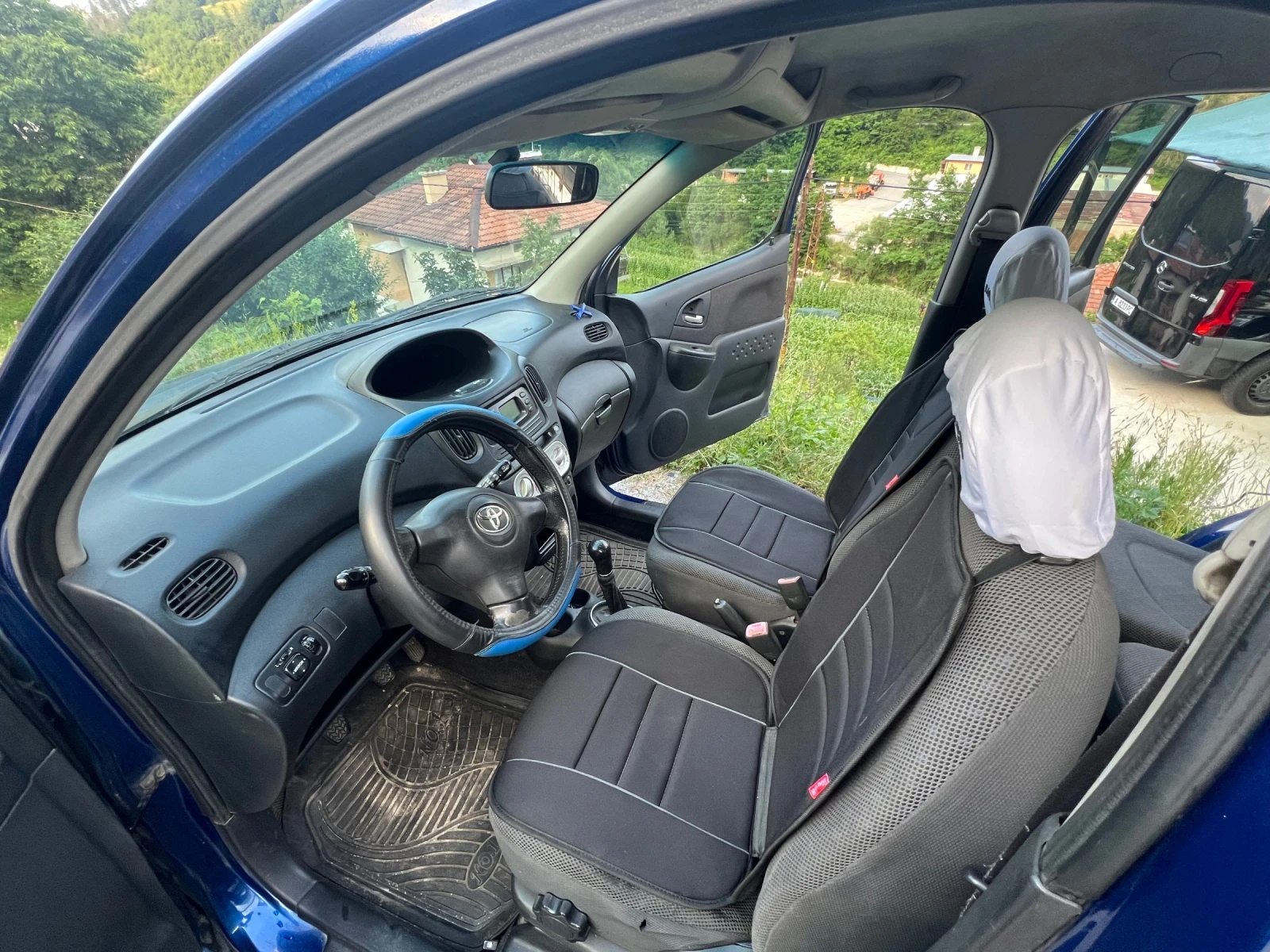 Toyota Yaris verso, снимка 2 - Автомобили и джипове - 55157672