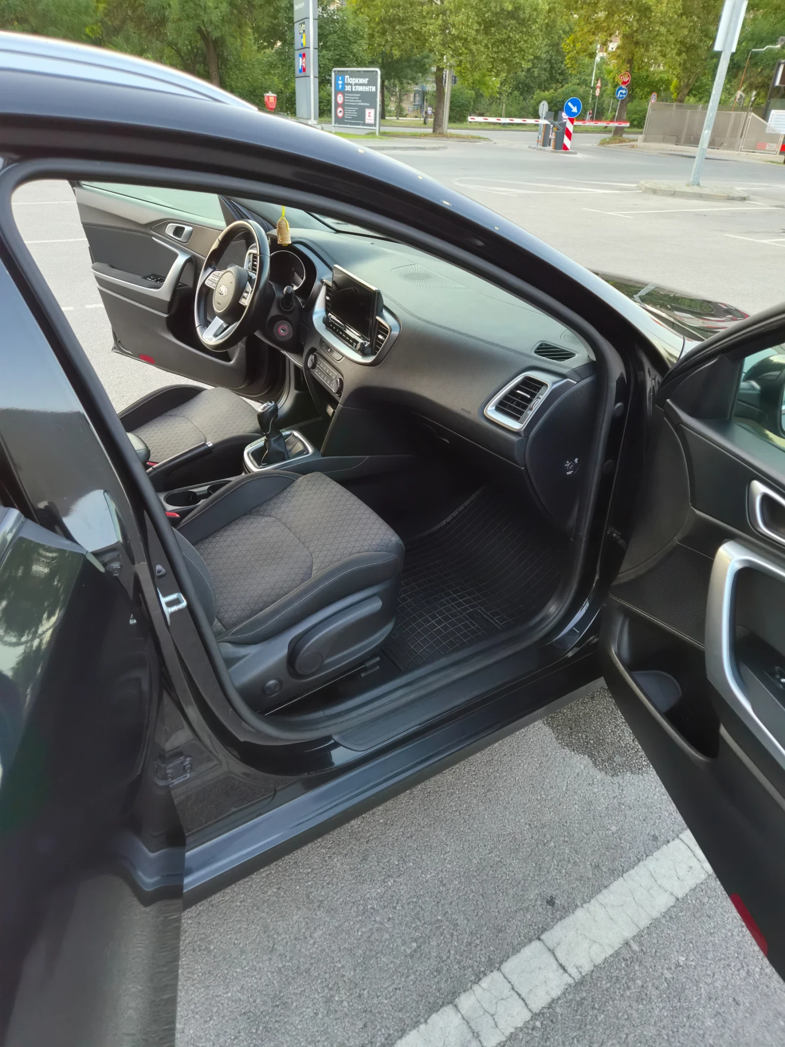 Kia Ceed, снимка 9 - Автомобили и джипове - 55326467