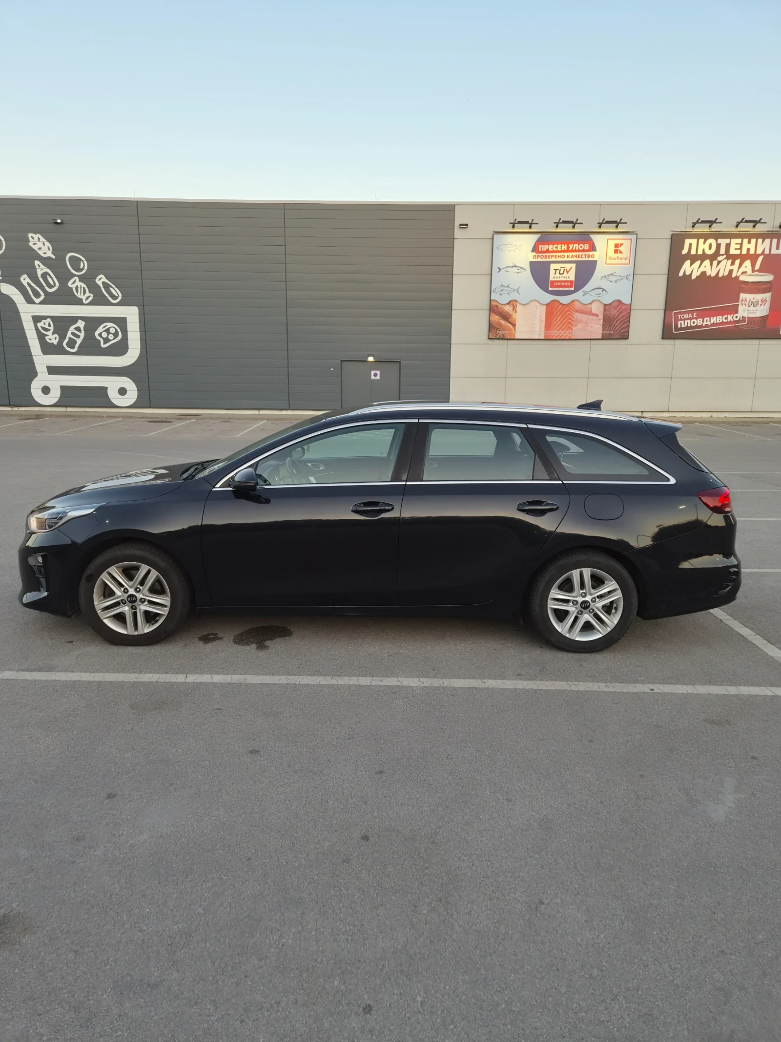 Kia Ceed, снимка 2 - Автомобили и джипове - 55326467