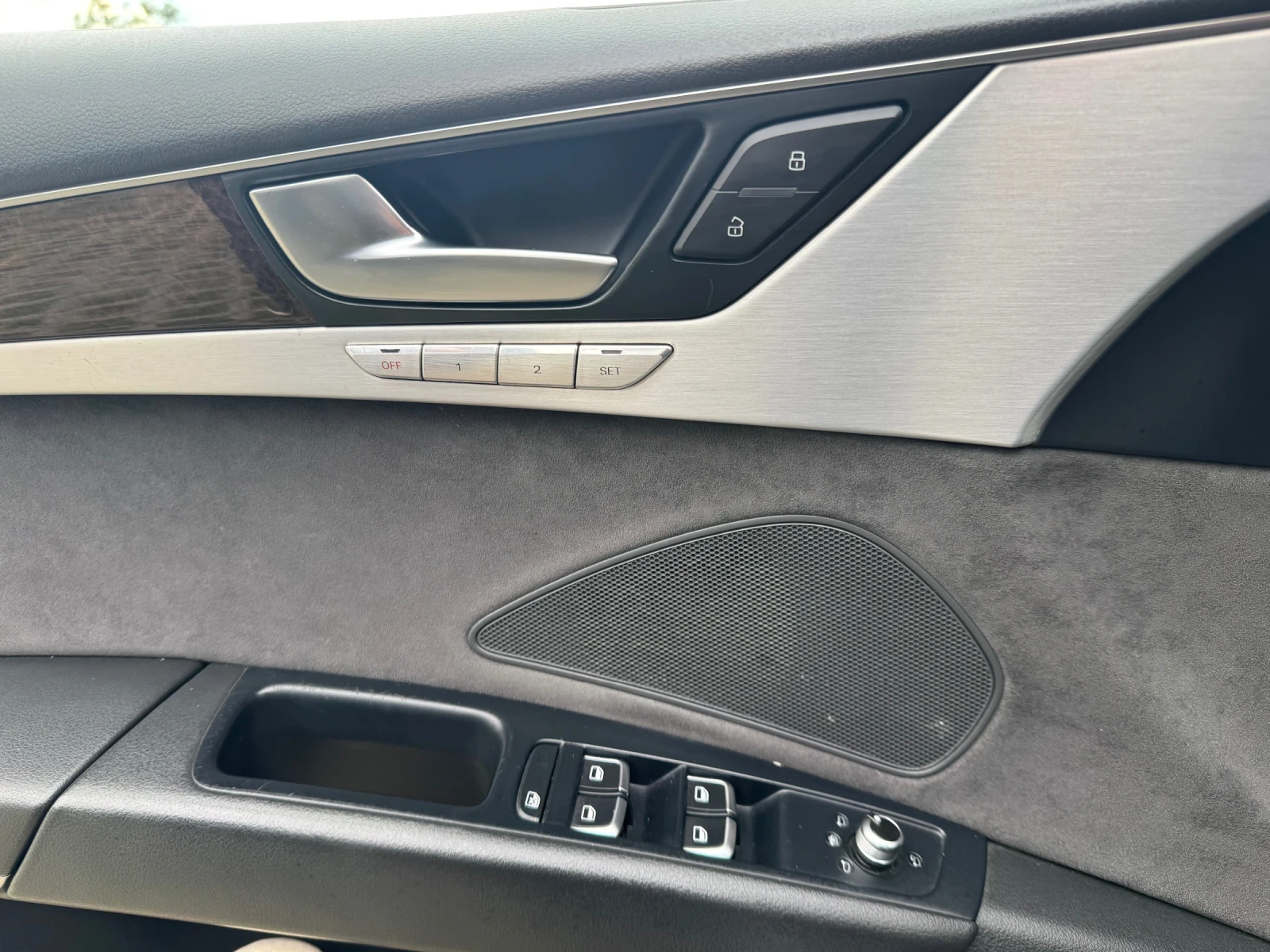 Audi A8, снимка 17 - Автомобили и джипове - 56556187