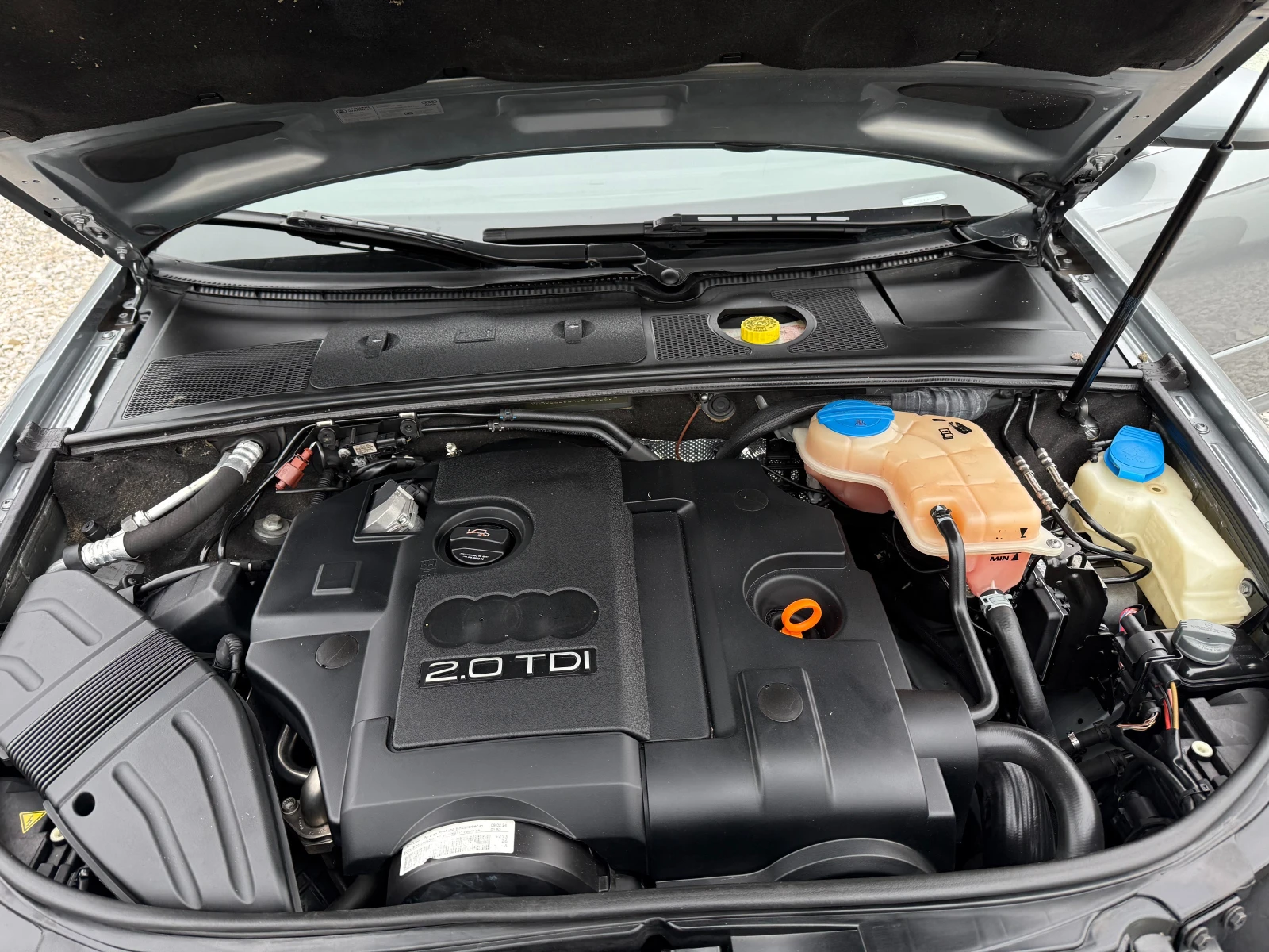 Audi A4 2, 0 TDI  КЛИМАТРОНИК !!S-line ! ! ! QUATTRO !! , снимка 17 - Автомобили и джипове - 56645387