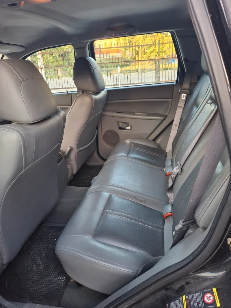 Jeep Cherokee 3.0 CRD, снимка 10 - Автомобили и джипове - 53039881