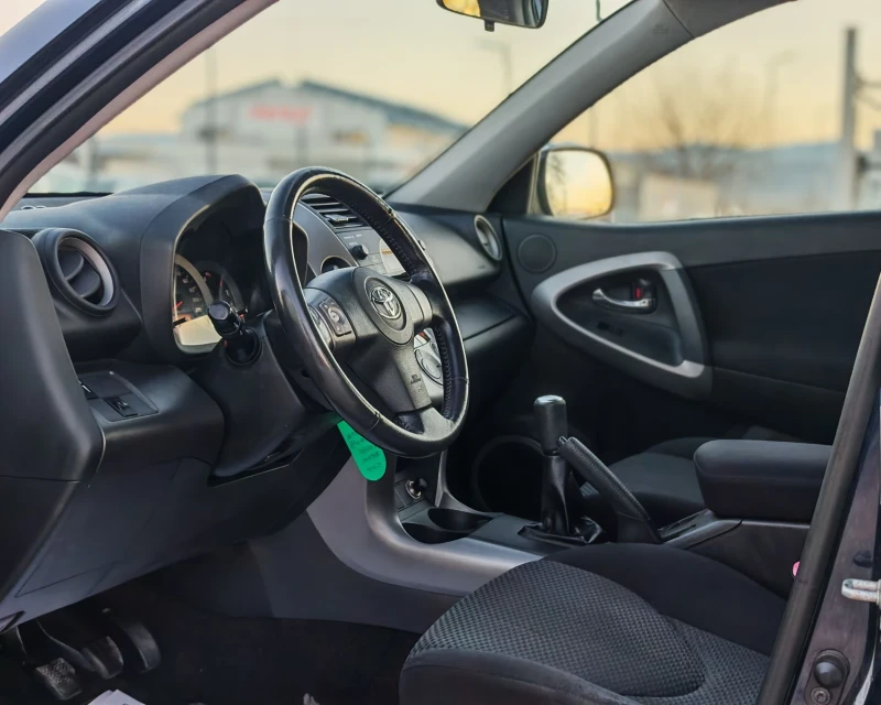 Toyota Rav4 2.0 152 К.С. БЕНЗИН! 4Х4! , снимка 8 - Автомобили и джипове - 53118137