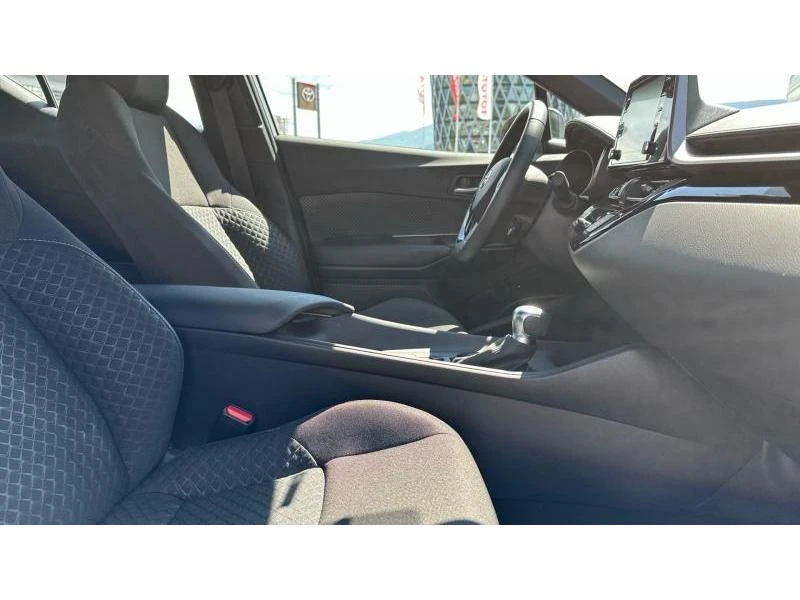 Toyota C-HR C-HR 1.8 HSD E-CVT CENTER - изображение 6