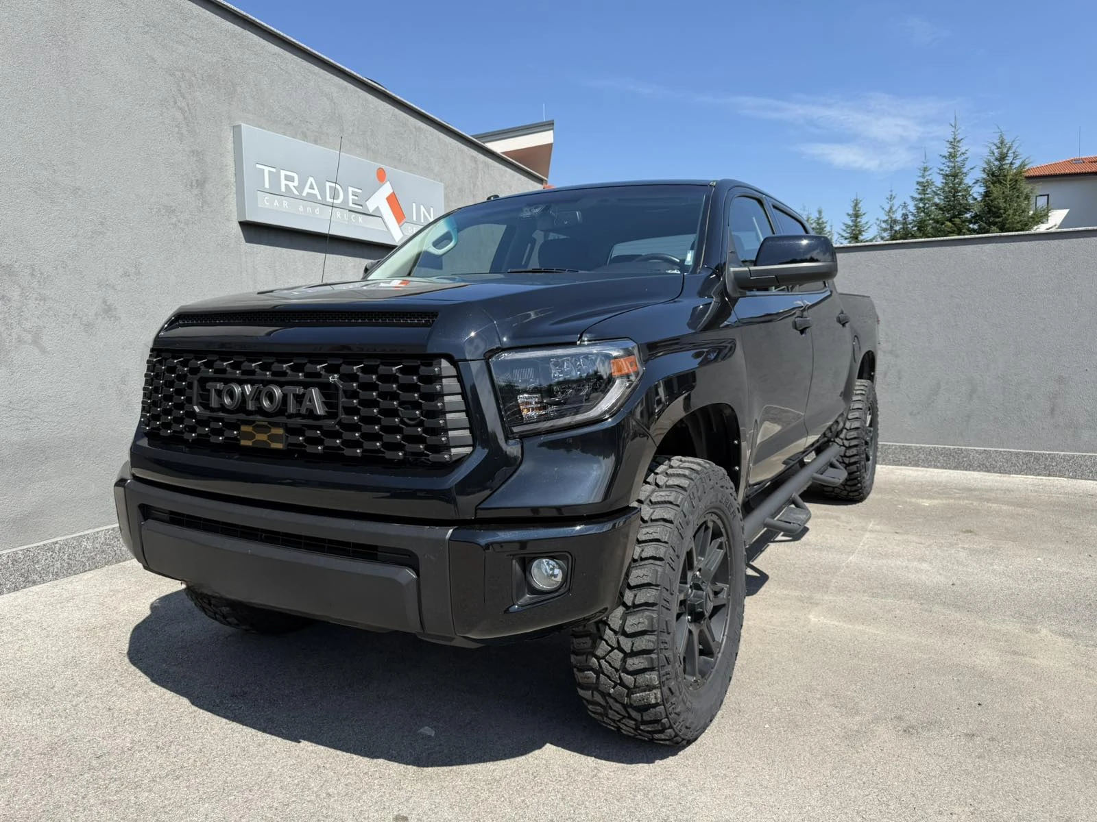 Toyota Tundra 5.7L V8 CREW MAX AWD FACELIFT, снимка 1