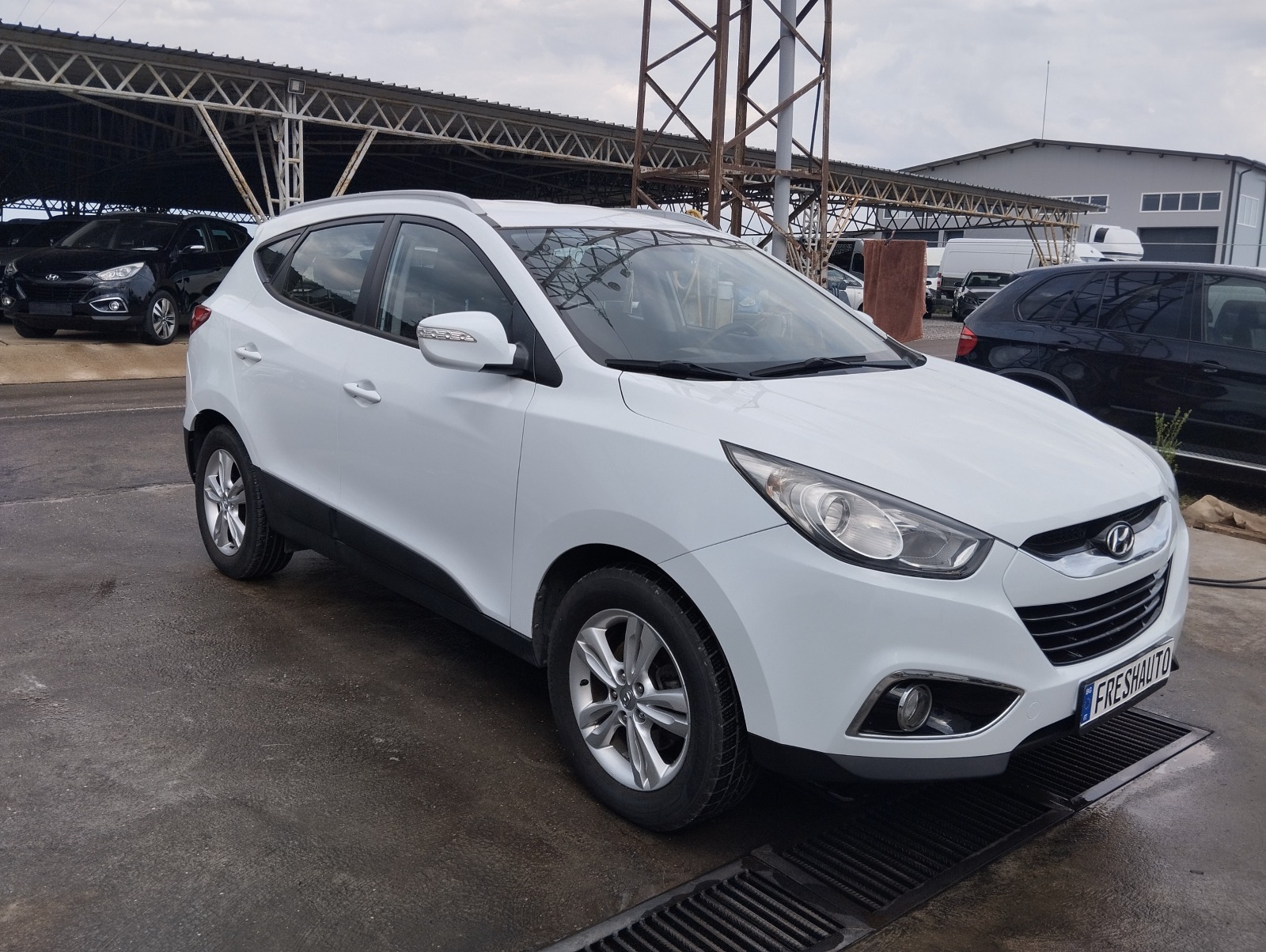 Hyundai IX35 2.0CRDI 4x4 - изображение 2