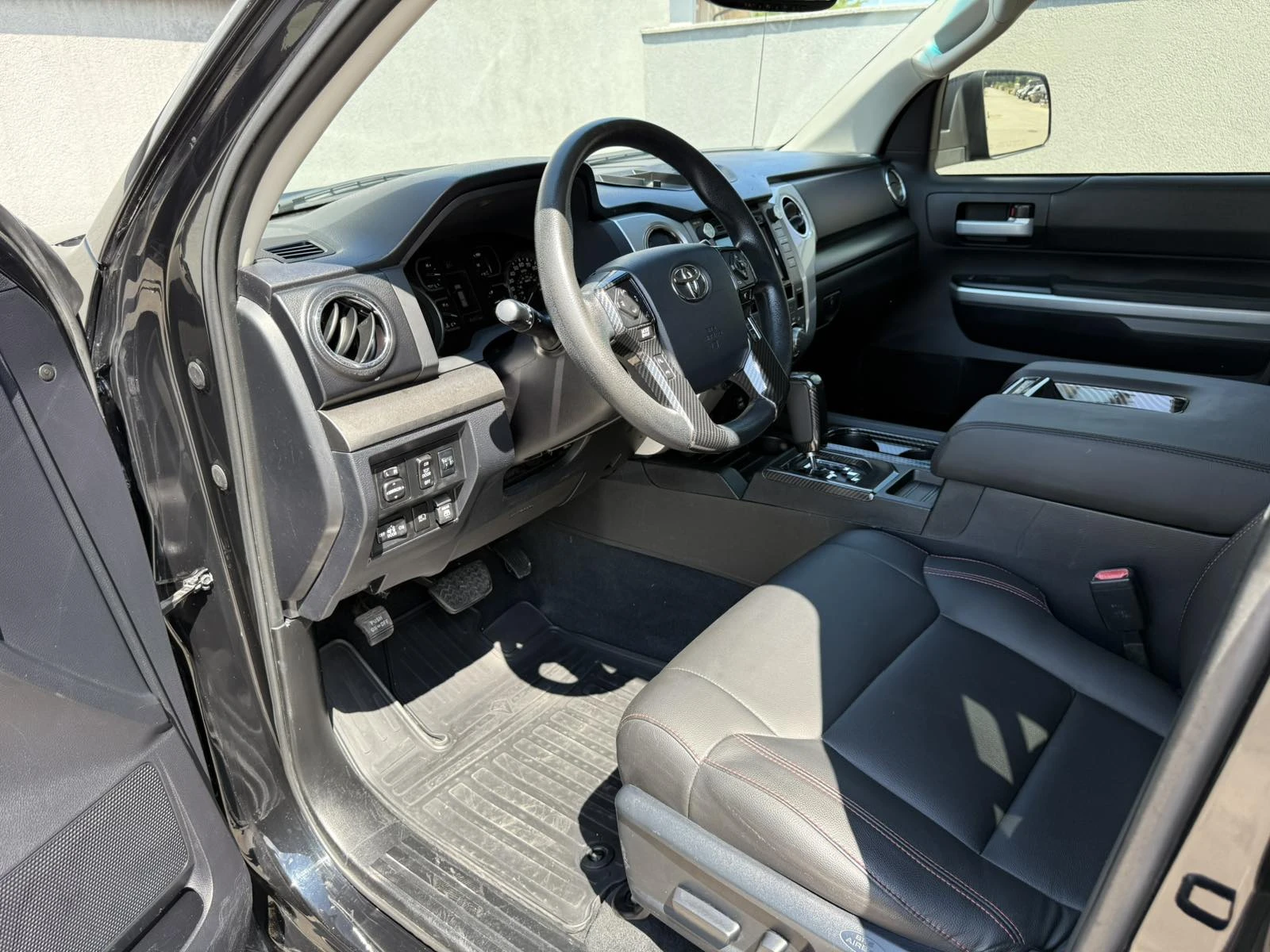 Toyota Tundra 5.7L V8 CREW MAX AWD FACELIFT - изображение 10