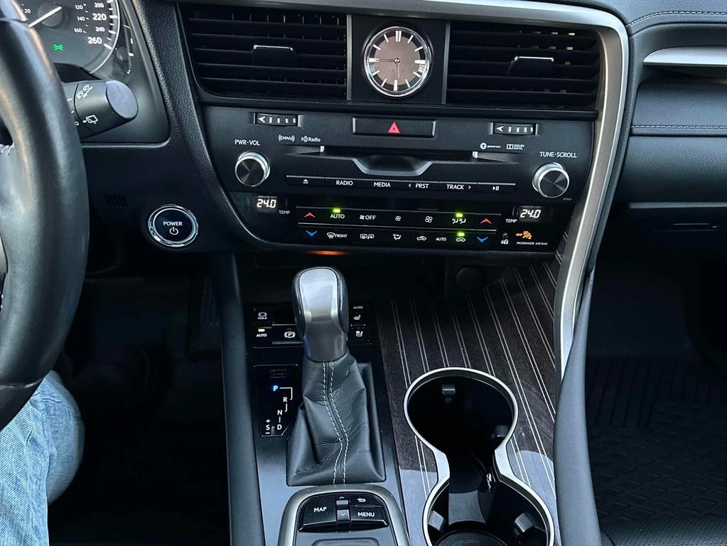 Lexus RX AWD 4dr Hybrid  CARFAX - изображение 9