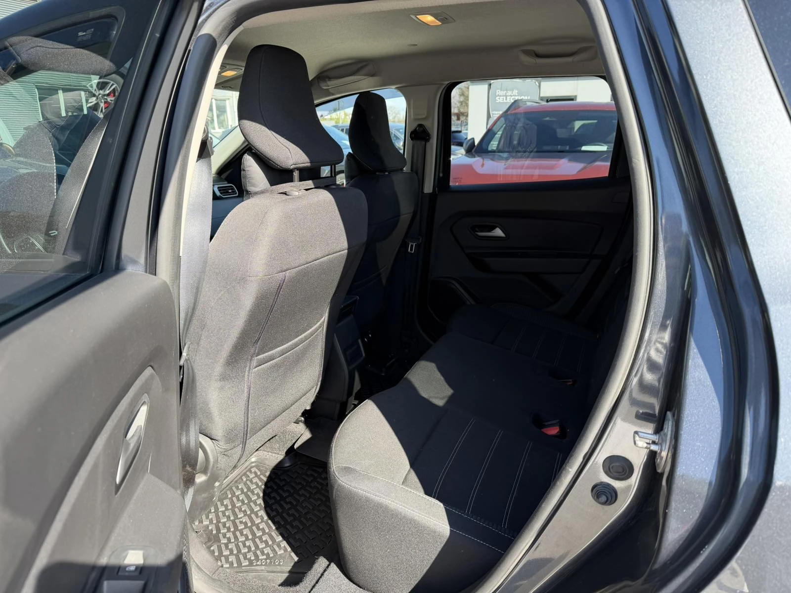 Dacia Duster 1.0 Tce/LPG Extreme, снимка 11 - Автомобили и джипове - 54288747