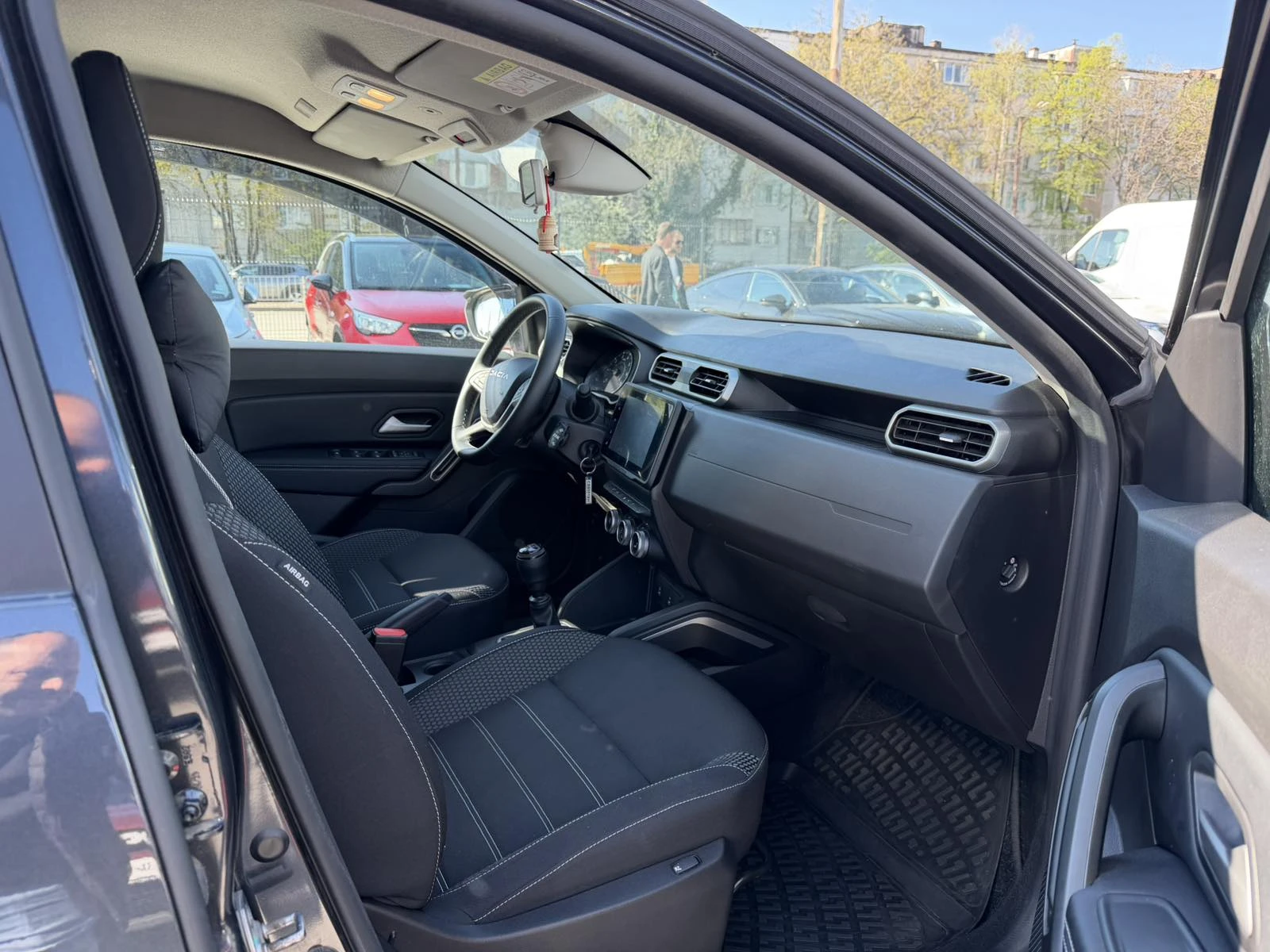 Dacia Duster 1.0 Tce/LPG Extreme, снимка 9 - Автомобили и джипове - 54288747