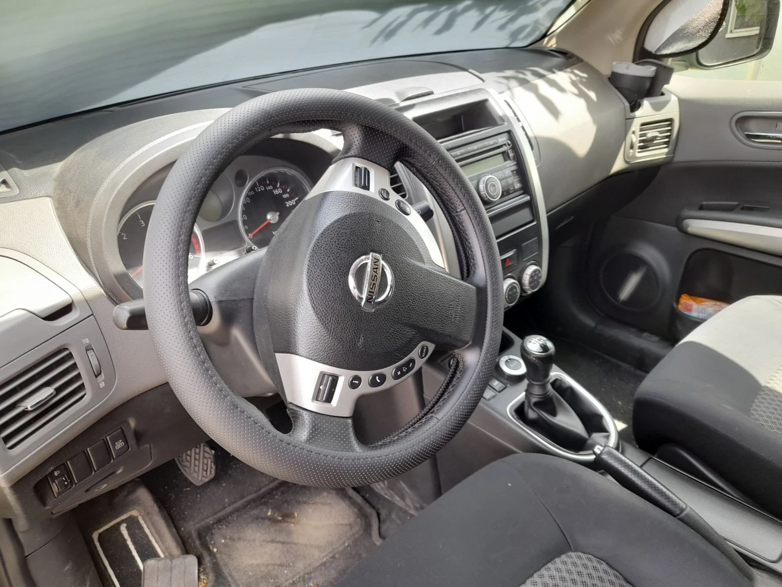 Nissan X-trail 2.0 dCi 4x4, снимка 5 - Автомобили и джипове - 54674310