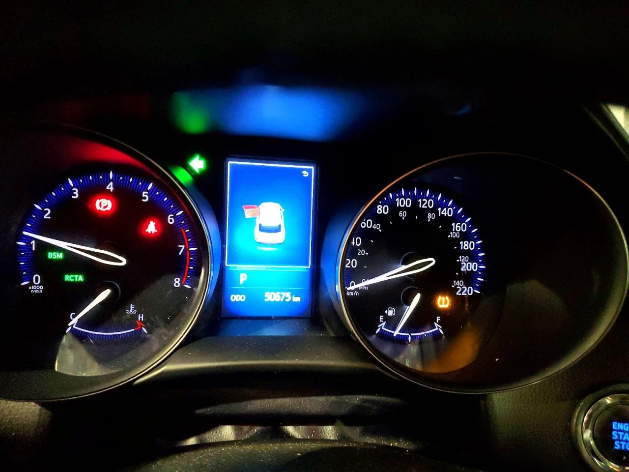 Toyota C-HR 2.0l Xle, снимка 9 - Автомобили и джипове - 54726369
