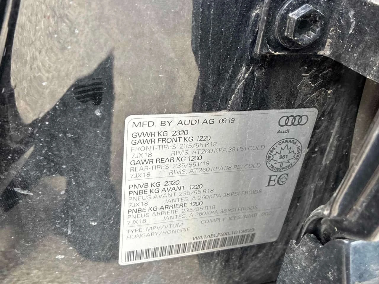 Audi Q3  Komfort /CARFAX/Панорама/Памет/Подгрев/Клип, снимка 10 - Автомобили и джипове - 55073536