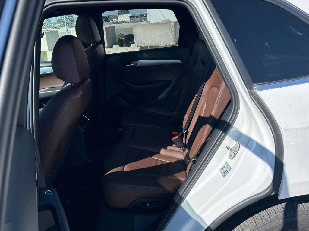 Audi Q5 | CARFAX | ПАНОРАМА | ПОДГРЕВ | , снимка 12 - Автомобили и джипове - 55145390
