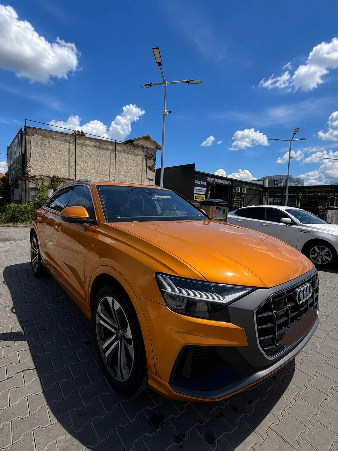 Audi Q8, снимка 3 - Автомобили и джипове - 55228551